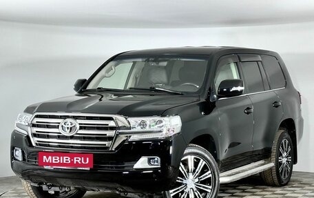 Toyota Land Cruiser 200, 2016 год, 6 990 000 рублей, 2 фотография