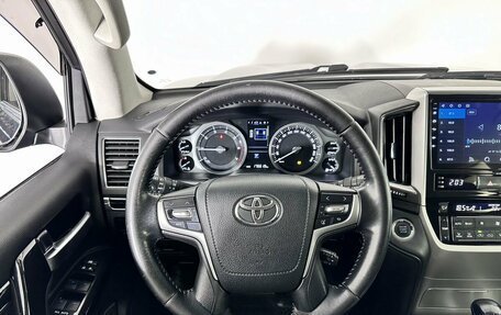 Toyota Land Cruiser 200, 2016 год, 6 990 000 рублей, 14 фотография