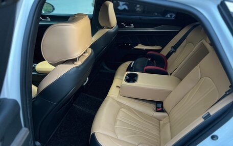 KIA K5, 2020 год, 2 500 000 рублей, 25 фотография