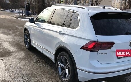 Volkswagen Tiguan II, 2019 год, 3 990 000 рублей, 6 фотография