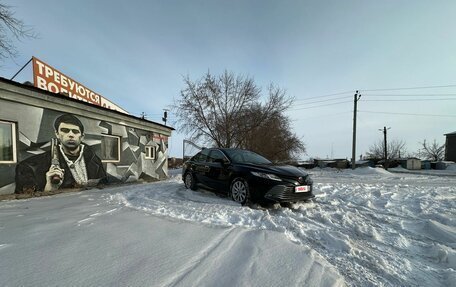 Toyota Camry, 2019 год, 2 950 000 рублей, 12 фотография