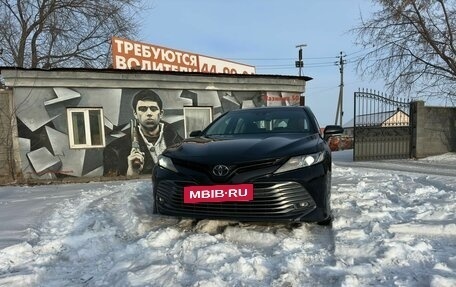 Toyota Camry, 2019 год, 2 950 000 рублей, 6 фотография