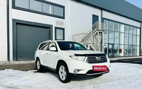 Toyota Highlander III, 2012 год, 2 529 000 рублей, 8 фотография