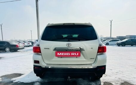 Toyota Highlander III, 2012 год, 2 529 000 рублей, 5 фотография