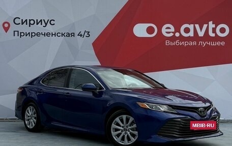 Toyota Camry, 2018 год, 2 330 000 рублей, 3 фотография