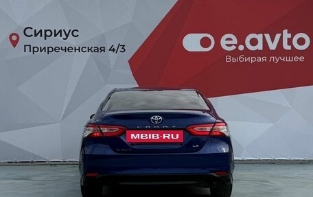 Toyota Camry, 2018 год, 2 330 000 рублей, 5 фотография