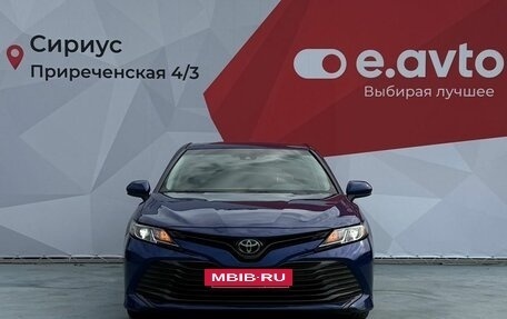 Toyota Camry, 2018 год, 2 330 000 рублей, 2 фотография