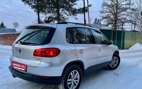 Volkswagen Tiguan I, 2011 год, 1 260 000 рублей, 3 фотография