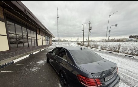 Mercedes-Benz E-Класс, 2013 год, 1 780 000 рублей, 2 фотография