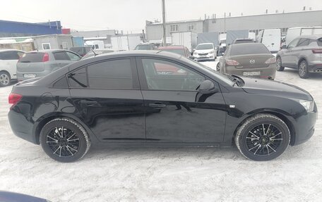 Chevrolet Cruze II, 2011 год, 690 000 рублей, 2 фотография