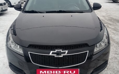 Chevrolet Cruze II, 2011 год, 690 000 рублей, 3 фотография