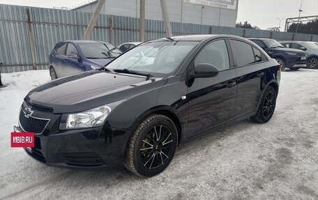 Chevrolet Cruze II, 2011 год, 690 000 рублей, 4 фотография