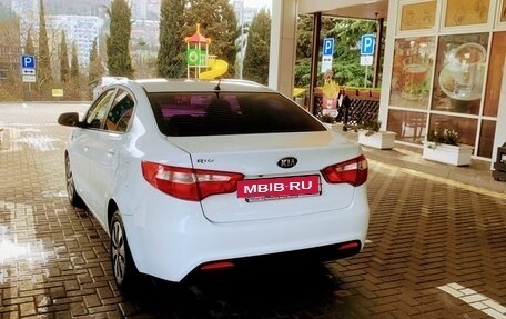 KIA Rio III рестайлинг, 2014 год, 950 000 рублей, 2 фотография