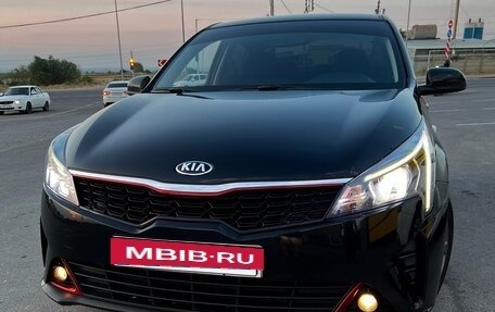 KIA Rio IV, 2021 год, 1 880 000 рублей, 2 фотография