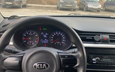 KIA Rio IV, 2017 год, 925 000 рублей, 11 фотография