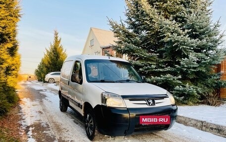 Peugeot Partner II рестайлинг 2, 2011 год, 509 000 рублей, 2 фотография