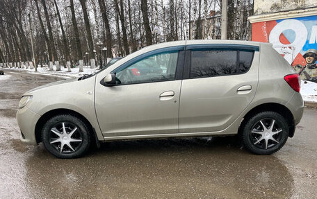 Renault Sandero II рестайлинг, 2015 год, 699 999 рублей, 3 фотография