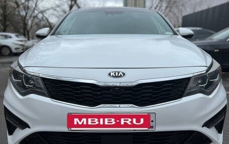 KIA Optima IV, 2019 год, 2 000 000 рублей, 24 фотография