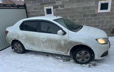 Renault Logan II, 2018 год, 635 000 рублей, 2 фотография