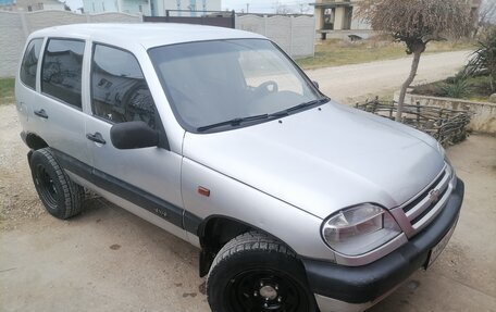 Chevrolet Niva I рестайлинг, 2004 год, 385 000 рублей, 9 фотография