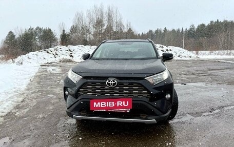 Toyota RAV4, 2020 год, 3 199 000 рублей, 2 фотография