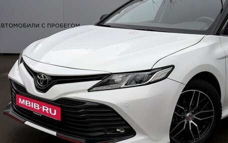 Toyota Camry, 2018 год, 2 850 000 рублей, 21 фотография