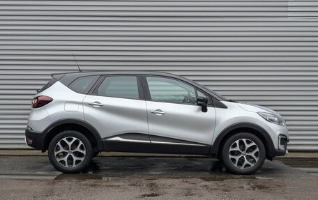 Renault Kaptur I рестайлинг, 2017 год, 1 135 000 рублей, 4 фотография