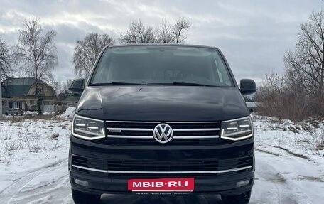 Volkswagen Multivan T6 рестайлинг, 2016 год, 3 150 000 рублей, 3 фотография