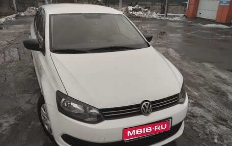 Volkswagen Polo VI (EU Market), 2013 год, 740 000 рублей, 1 фотография