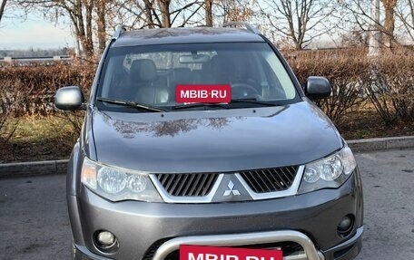 Mitsubishi Outlander III рестайлинг 3, 2007 год, 1 350 000 рублей, 2 фотография