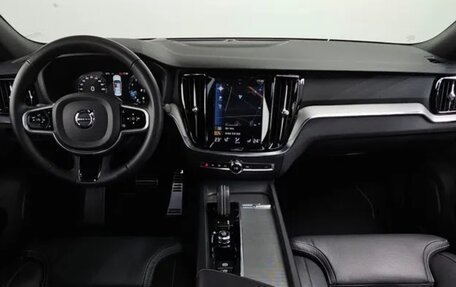 Volvo S90 II рестайлинг, 2022 год, 3 330 000 рублей, 11 фотография