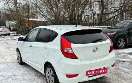 Hyundai Solaris II рестайлинг, 2012 год, 570 000 рублей, 3 фотография