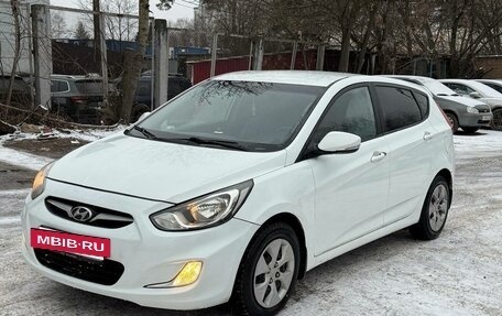 Hyundai Solaris II рестайлинг, 2012 год, 570 000 рублей, 8 фотография