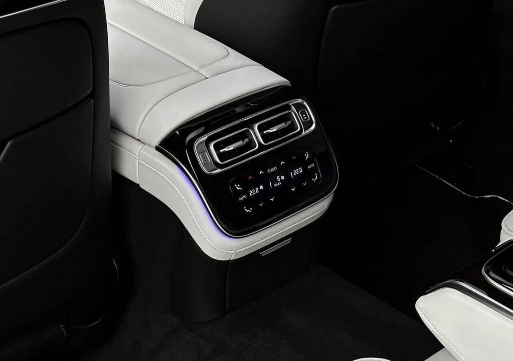 Mercedes-Benz S-Класс AMG, 2024 год, 33 700 000 рублей, 30 фотография