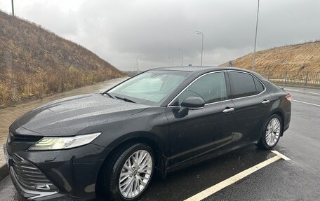 Toyota Camry, 2019 год, 3 400 000 рублей, 2 фотография