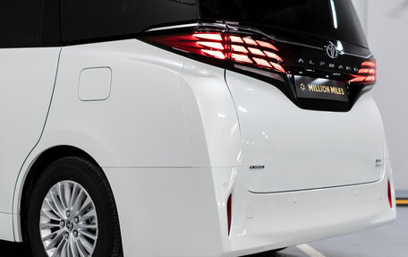 Toyota Alphard, 2024 год, 15 400 000 рублей, 9 фотография