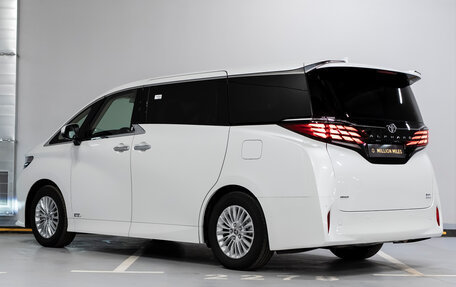 Toyota Alphard, 2024 год, 15 400 000 рублей, 10 фотография