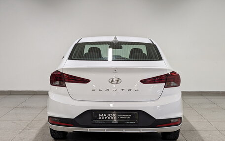 Hyundai Elantra VI рестайлинг, 2019 год, 1 750 000 рублей, 6 фотография