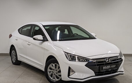 Hyundai Elantra VI рестайлинг, 2019 год, 1 750 000 рублей, 3 фотография