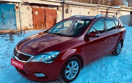 KIA cee'd I рестайлинг, 2010 год, 900 000 рублей, 2 фотография