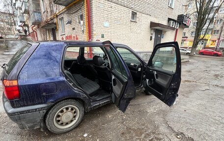 Volkswagen Golf III, 1995 год, 127 000 рублей, 8 фотография