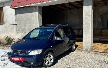 Opel Zafira A рестайлинг, 2001 год, 424 000 рублей, 3 фотография