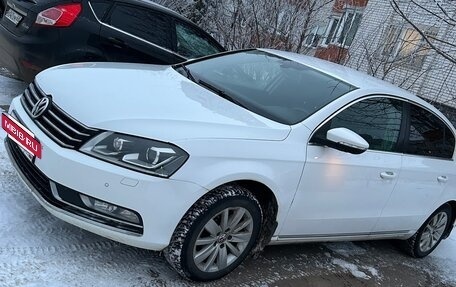 Volkswagen Passat B7, 2011 год, 885 000 рублей, 4 фотография