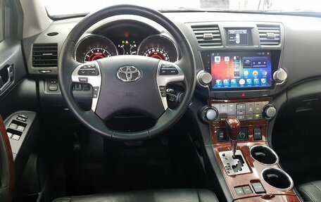 Toyota Highlander III, 2012 год, 2 350 000 рублей, 5 фотография