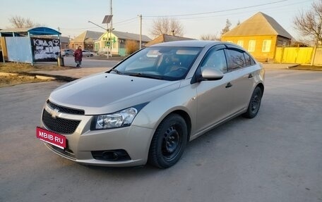 Chevrolet Cruze II, 2011 год, 800 000 рублей, 1 фотография