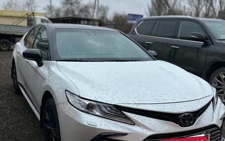 Toyota Camry, 2021 год, 3 750 000 рублей, 6 фотография