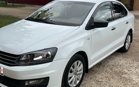 Volkswagen Polo VI (EU Market), 2016 год, 850 000 рублей, 3 фотография