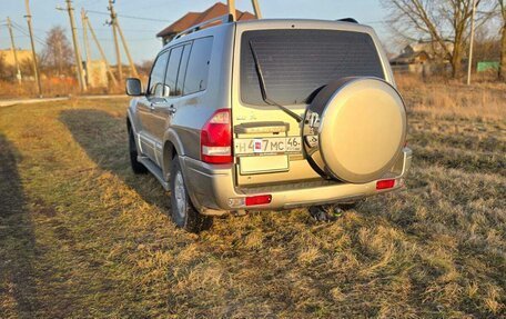 Mitsubishi Pajero III рестайлинг, 2005 год, 995 000 рублей, 7 фотография