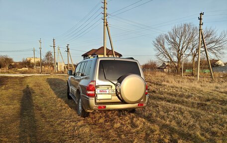 Mitsubishi Pajero III рестайлинг, 2005 год, 995 000 рублей, 11 фотография