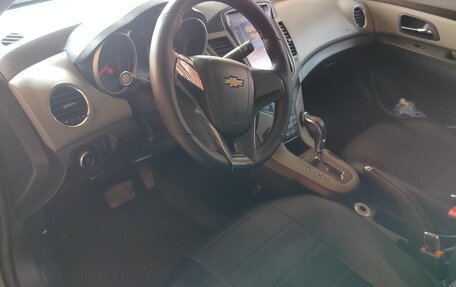 Chevrolet Cruze II, 2011 год, 800 000 рублей, 5 фотография